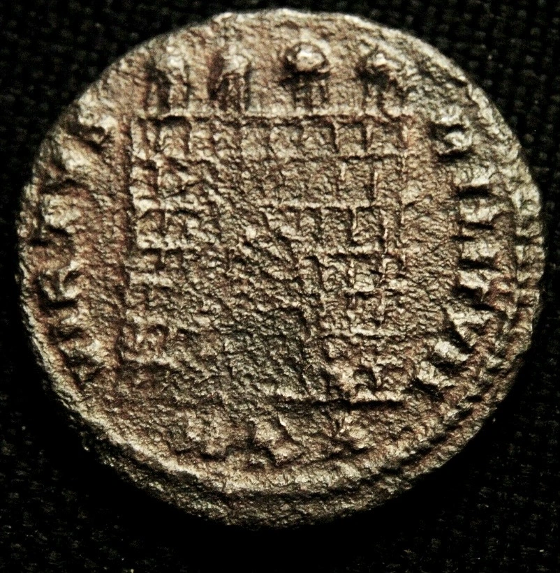 The-Late-Roman-Campgate